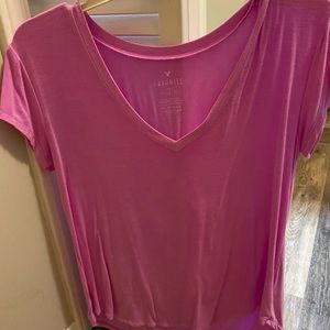 American Eagle V neck